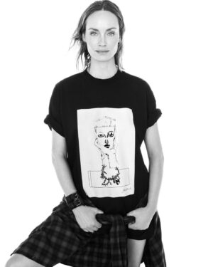 Amber Valletta Instagram - The one and only Steven Meisel X Zara Photographed by @stevenmeiselofficial
Styling #karltempler
Hair @guidopalau
Makeup @patmcgrathreal
Manicure @jinsoonchoi
Casting @piergiorgio @dmcasting
Film @nedrogers
@zara
#stevenmeiselnewyork
#zara
🖤🖤🖤