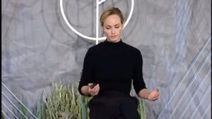 Amber Valletta Instagram - 9125 DAYS = 25 YEARS of  sobriety. My heart is full of gratitude for a second chance at life. I didn’t do it alone, thank you to all of my friends and family who have been my wise teachers, loving guides, shoulders to cry on, present listeners and have shown me the power of love. 
If you are struggling with the grips of addiction in any form you don’t need to suffer any longer. There is help. 
Call 988 or text 988 for emotional and substance abuse support. full talk in link bio