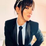 Ambra Angiolini Instagram – Nella gentilezza, nel rispetto, nel giurarsi eleganza eterna , nel tanto sentire il cuore degli altri, , nell’alleanza, nelle mamme e nelle mumme… in questa famiglia io ci credo #gay #gaypride  Nell’ultima foto, ho messo chi ha contribuito a farmi diventare la “principessa del lip-sync” e di ogni diritto da rivendicare #lgbtq