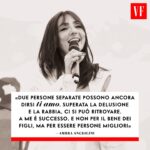 Ambra Angiolini Instagram - Ambra Angiolini (@ambraofficial) è stata ospite del @rivierainternationalfilmfest, sincera come sa esserlo da oltre trent’anni. L’attrice e conduttrice, 47 anni, non fa sconti nemmeno a sé stessa. Ha parlato del successo improvviso che è pericoloso, della parità di genere, del teatro che la «rende una persona migliore» ed è tornata sul compleanno appena festeggiato insieme a Francesco Renga, padre dei suoi due figli, Yolanda e Leonardo, e suo ex compagno. Ambra ha raccontato con grazia e delicatezza del bene che resta quando ci si lascia, dell'odio che non deve esserci solo perché non si sta più insieme: «Siamo abituati alla guerra in tutte le questioni del mondo e quindi vedere due persone che si sono separate ma che si amano lo stesso provoca dubbi», ha fatto sapere, «Ma guardate che non è sano. È molto più sano credere che qualcosa davvero si possa salvare perché è la cosa giusta. Noi non l'abbiamo fatto solo per i nostri figli, perché sarebbe sempre la stessa storia, ossia "non mi separo perché ho figli", oppure “mi separo per i figli”. Questi poveri figli, in questo modo, finiscono per avere sulle spalle uno zaino di pietre da 70 chili». E ancora: «Lo dobbiamo fare per noi stessi, per diventare persone migliori. Noi superata la delusione, superata la rabbia, ci siamo ritrovati per il motivo per il quale ci eravamo scelti, cioè per un amore folle». 🔗L'articolo completo di @stefisalta al link in bio #VFentertainment