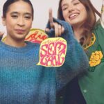 Amelia Henderson Instagram - yang teka @arajohari tu memang understood the assignment la ek. yang teka salah tu mungkin confused sebab rupa kot.. haha so korang nak tengok ke tak episode ni? sila tunggu hari khamis, 10pm on @youtube @spotify & @applepodcasts k! #jomsembang #studiosembang