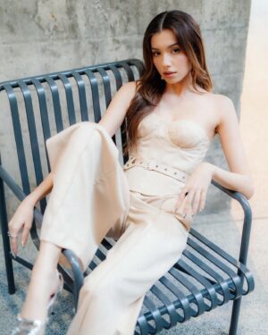 Amelia Henderson Instagram - sit down be humble
the #RokhHM collection be available exclusively at hm.com tomorrow!
@hm @rokhofficial