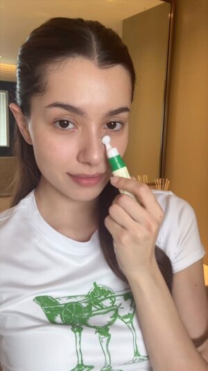Amelia Henderson Instagram - just how eye roll 👀

#AXISYEyeYoga challenge is happening from today until 9th june. win cool prizes when u do the challenge in ur own way!

just learn & do these fun eye yoga moves with your Vegan Collagen Eye Serum, record it in your own fun way using the same background music and post it on your acc with the hashtag #AXISYEyeYoga k!

winners will be announced on june 14th and u could be winning a 1 night 2 days spa at a 5-star hotel/airpod max/radiant skin essentials set. have fun & good luck!

p/s : use code EYEYOGA when checking out your eye serum on axis-y.com to get 20% off!
#AXISYMalaysia #axisyeyeserum