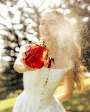 Amelia Henderson Instagram - a spontaneous date is always a great idea to express love. 
#ExpressYourLove #CoachLove #CoachFragrances