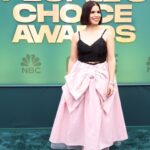 America Ferrera Instagram – 🎀 @coach for @peopleschoice awards 🖤

@karlawelchstylist 
@hairbyaviva 
@mollyrstern