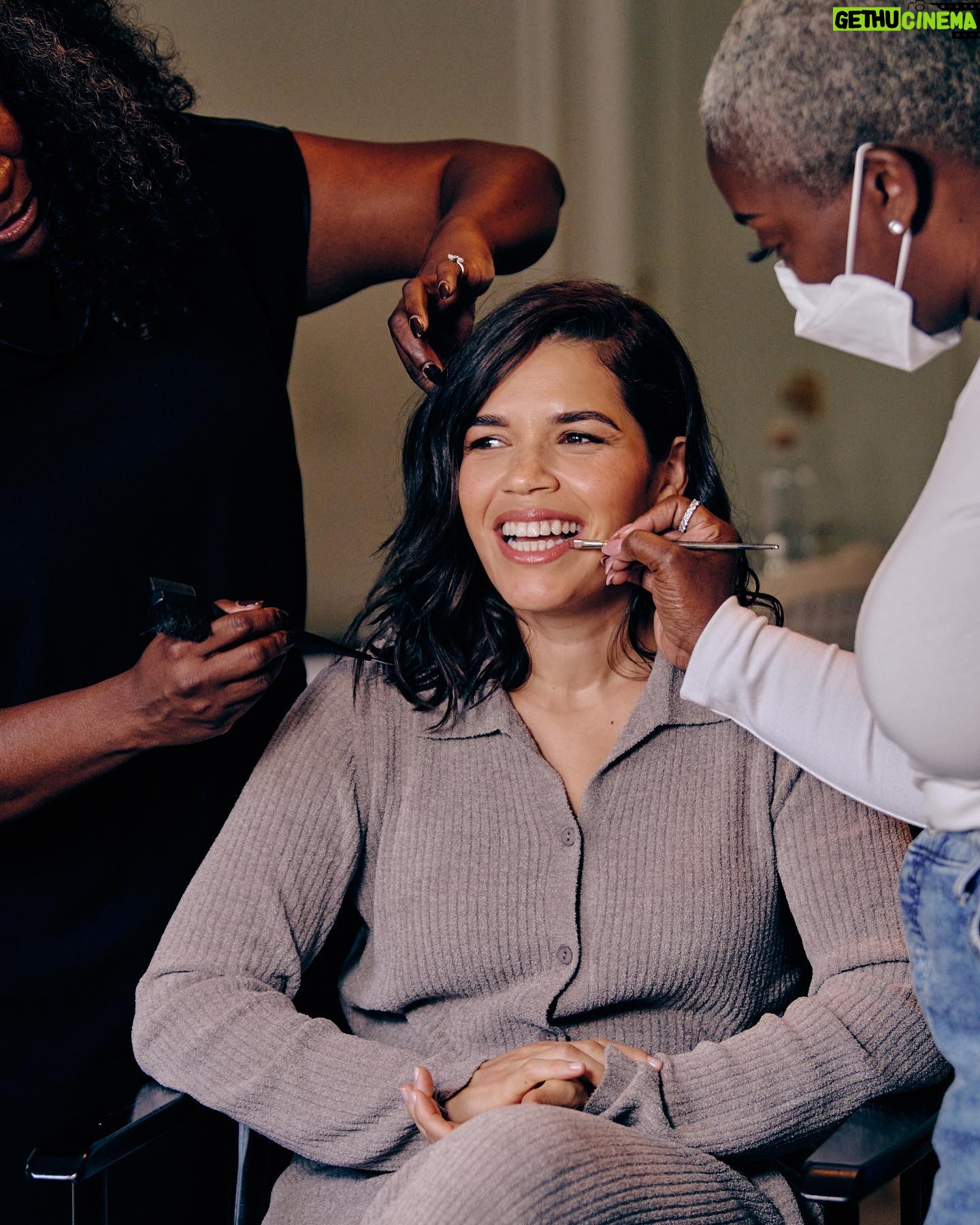 America Ferrera Instagram - Behind the scenes of my glam process! Thanks @elleusa for capturing my preparation for @chloe show in Paris! Link to full article in stories. 🖤🖤🖤