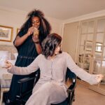 America Ferrera Instagram - Behind the scenes of my glam process! Thanks @elleusa for capturing my preparation for @chloe show in Paris! Link to full article in stories. 🖤🖤🖤