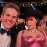 America Ferrera Instagram - Oh I’m sorry did you think I was gonna go to the Oscars and not take a million selfies? Part 1 #fangirl @theacademy