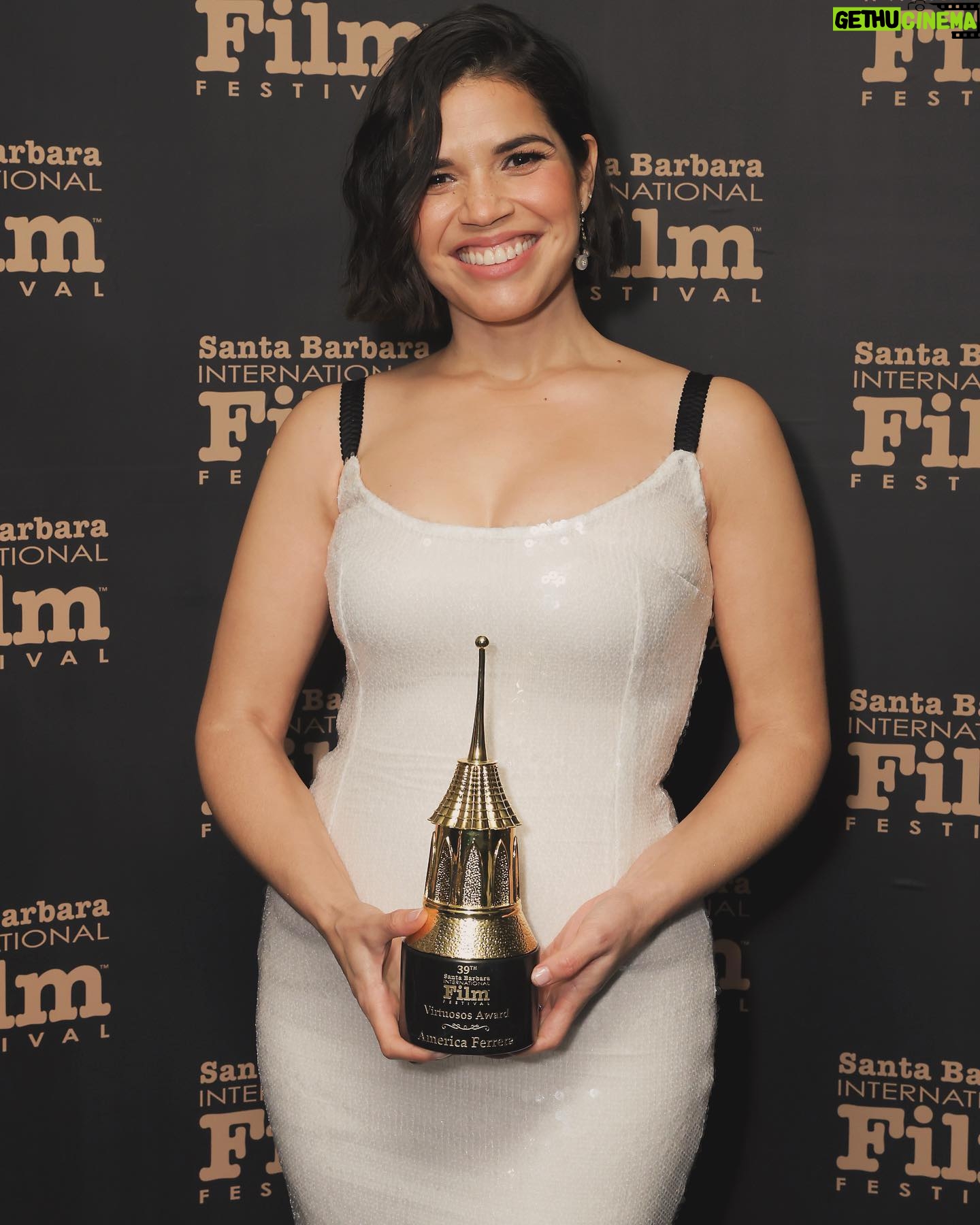 America Ferrera Instagram - 🤍 A wonderful night at the Santa Barbara International Film Festival! And an incredible honor to be given the #VirtuososAward alongside this fabulous group of actors! @officialsbiff 🤍 glam team: @karlawelchstylist @lindahaymakeup @hairbyaviva
