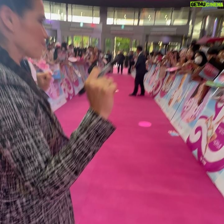 America Ferrera Instagram - My wonderful driver @koreigners prepped me to tell the fans in Seoul, Korea how AWESOME they are! This event was electric! Iām still buzzing! š«¶šš«° @barbiethemovie @warnerbros.korea