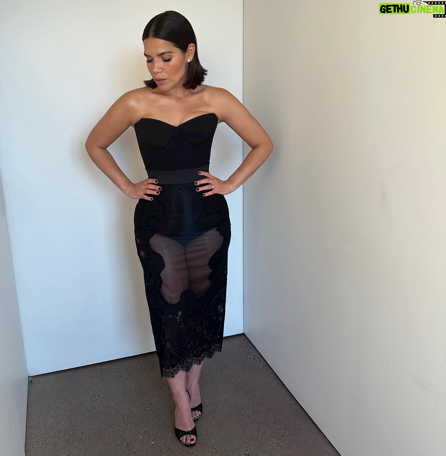 America Ferrera Instagram - 🖤 Glamour’s Women of the Year 🖤@karlawelchstylist 🖤@lindahaymakeup 🖤@mioknyc