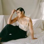 America Ferrera Instagram - @nytimes: What are your thoughts on the discourse that some people believe Gloria’s speech (in @barbiethemovie )oversimplifies feminism? Me: We can know things and still need to hear them out loud. It can still be a catharsis. There are a lot of people who need Feminism 101, whole generations of girls who are just coming up now and who don’t have words for the culture that they’re being raised in. Also, boys and men who may have never spent any time thinking about feminist theory. If you are well-versed in feminism, then it might seem like an oversimplification, but there are entire countries that banned this film for a reason. To say that something that is maybe foundational, or, in some people’s view, basic feminism isn’t needed is an oversimplification. Assuming that everybody is on the same level of knowing and understanding the experience of womanhood is an oversimplification. Link in bio for whole interview with @carlosfilm for @nytimes Pics by @amyharrity Glam: @karlawelchstylist @carolagmakeup @larryjarahsims 🖤 Thanks to the whole team