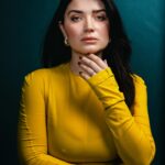 America Ferrera Instagram - Introducing the L.A. Times Envelope Actresses Roundtable: America Ferrera, who appears as a working mother in “Barbie.” Fantasia Barrino, who plays a woman in the Jim Crow South struggling to escape decades of abuse in the musical adaptation of “The Color Purple.” Julianne Moore, who co-stars in “May December,” about a woman who began a relationship with a 13-year-old boy when she was 36 — and later married him. Eve Hewson, who stars in “Flora and Son,” a Dublin-set film about a single mom who finds her voice while taking online guitar lessons from a charming L.A. musician. Emily Blunt, who portrays the fierce wife of “the father of the atomic bomb” in “Oppenheimer.” Sandra Hüller, the German actress in two talked-about films this fall — “Anatomy of a Fall,” about a woman suspected of murdering her husband, and “The Zone of Interest,” as the uncaring wife of the Auschwitz death camp commandant. The actresses shared their fears about artificial intelligence impacting the industry, what they love — and hate — about their jobs and which director has a “no Uggs on set” policy with Times host @amykinla 📰 Read their full conversation at the link in @latimes_entertainment’s bio. 📺 Stream the Envelope Roundtable this Friday at 8pm pst on YouTube. 📸 @jason_armond #TheEnvelope #oscars2024 #theoscars