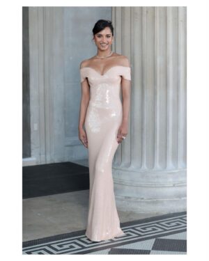Amita Suman Instagram - A night to never forget 🎉

@moniquelhuillier thank you for dressing me ❤️
@palberdahl thank you for working your magic on the longest hair ♥️

@charlottetilbury make up 

@nationalgallery #NatGala #NG200 @ivanalostudio 
 
Photographer -
@jamesdkelly @davebenett
@shaneanthonysinclair.ig