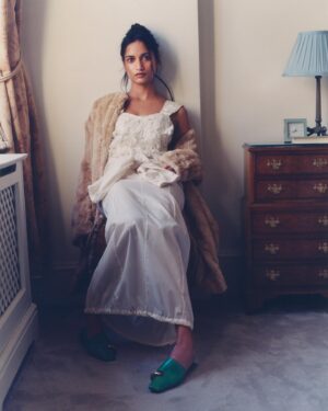 Amita Suman Instagram - @schonmagazine thanks for having me, big shout out to the team below ❤️

#photography. @daniel.jackont
fashion. @galkln
production. @claralarosa
hair. @miguelmartinperezldn
make up. @victoriabond007 using @chanel.beauty
set design. @giliofir
video. @bygregbushell
b-cam operator/gaffer. @angelos_tzouanakis
music. @lu____laurence___
interview. @sydneybolen