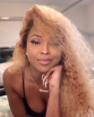 Amiyah Scott Instagram - it’s been a while.. 😏💕