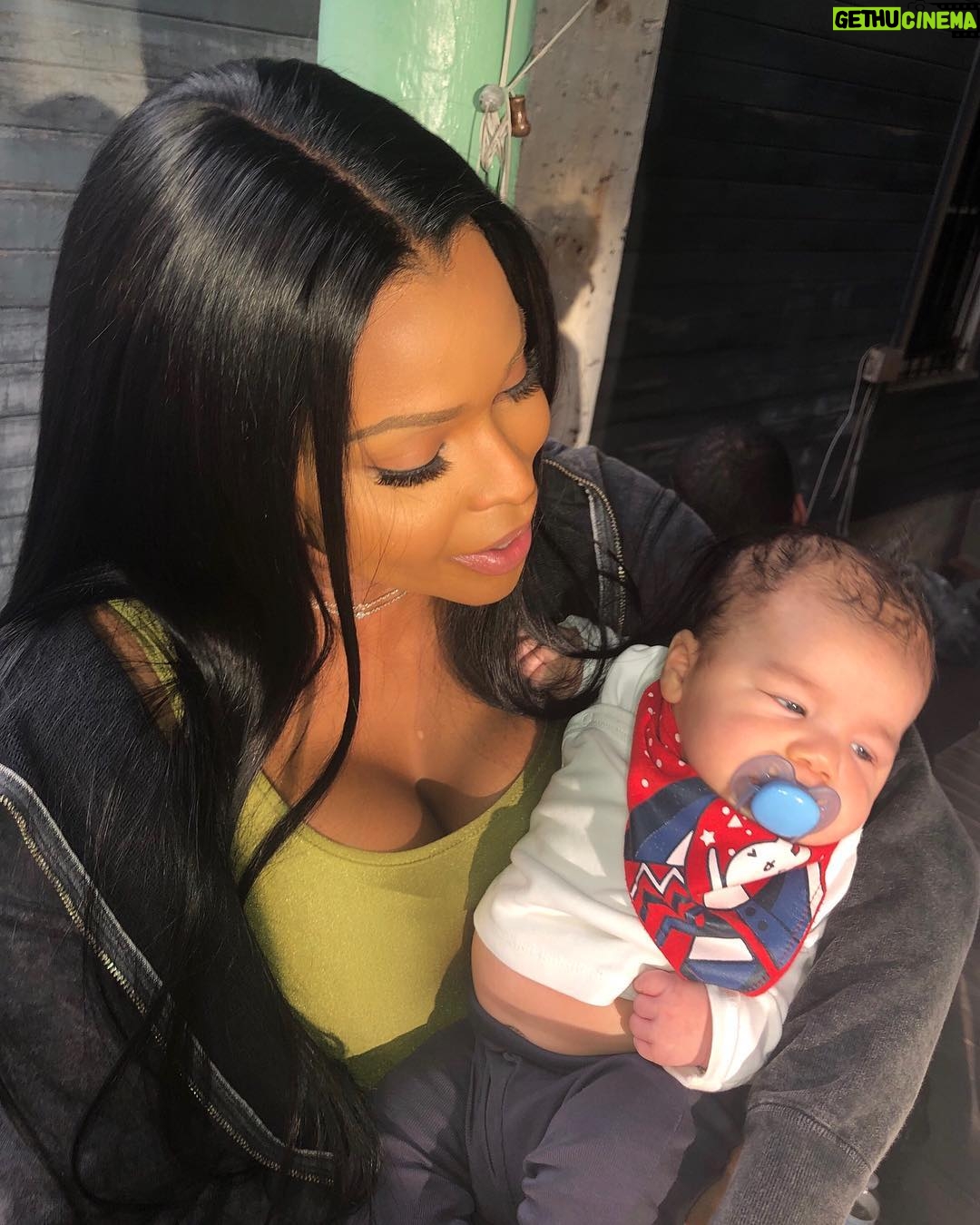 Amiyah Scott - 94.5K Likes - Baby Judah 💙 aka “Bean”
He’s perfect @judedemorest