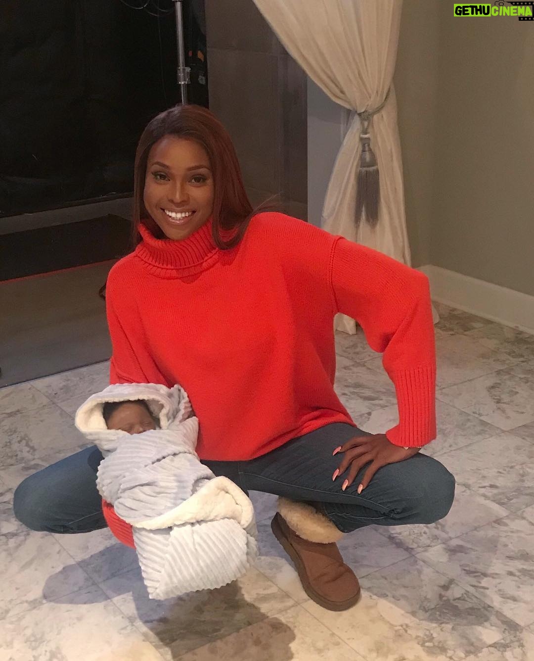 Amiyah Scott - 73.9K Likes - Who’s ready for a brand new episode of @staronfox 😆 dont worry Star, I’ma watch the baby tonight 😭