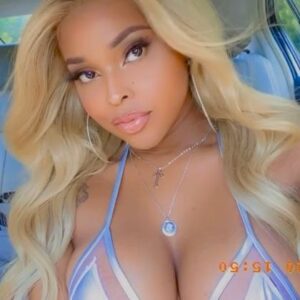 Amiyah Scott Instagram - pool day 💕