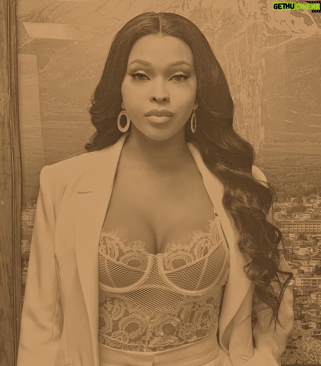 Amiyah Scott - 68.7K Likes - Shilora of the wild Magnolia ⚜️
first of her name, the unclockable, seducer of trade, slayer of bitches and mother of lace.