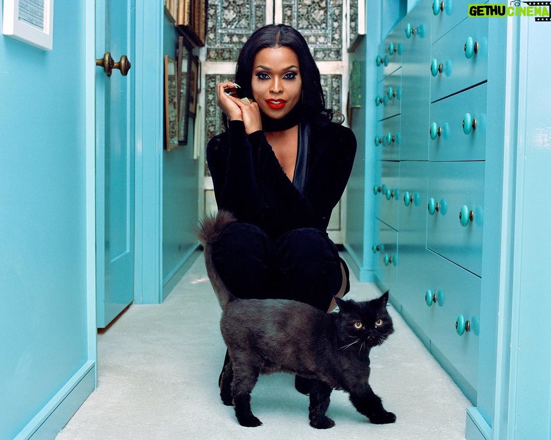Amiyah Scott Instagram - "Meow" #AmiyahScott x C☆NDY 10 Photographed by @thomas_mccarty Styled by @iancogneato @parischea Hair @thequeenofkash Makeup @japanesefaces Interviewed by @ZacBayly #CandyTransversal #AmiyahScott