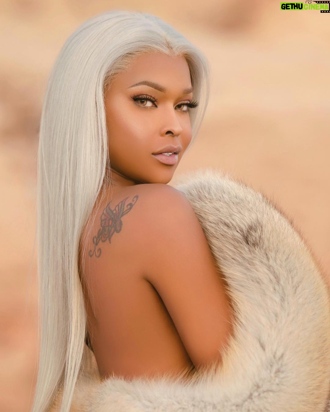 Amiyah Scott - 101.9K Likes - Still one of my favorite photo shoots, I can’t believe it’s been a year already (and I did my own hair & makeup) #tbt