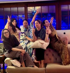 Amrita Arora Instagram - The OG Crew ❤️💃🏻💥