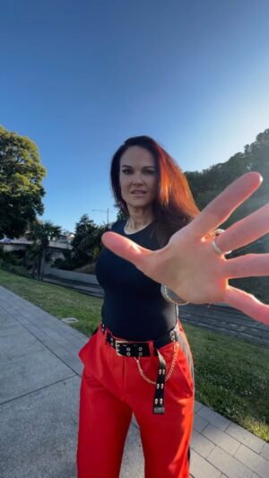 Amy Dumas Instagram - Happy weekend to everyone who gets to soak up the magic that is #sfpride This city comes alive with support and allyship to those who come to participate. May you feel my support for walking your own path not just this weekend, but every day. #pridemonth #pride 
📸 @some___pulp