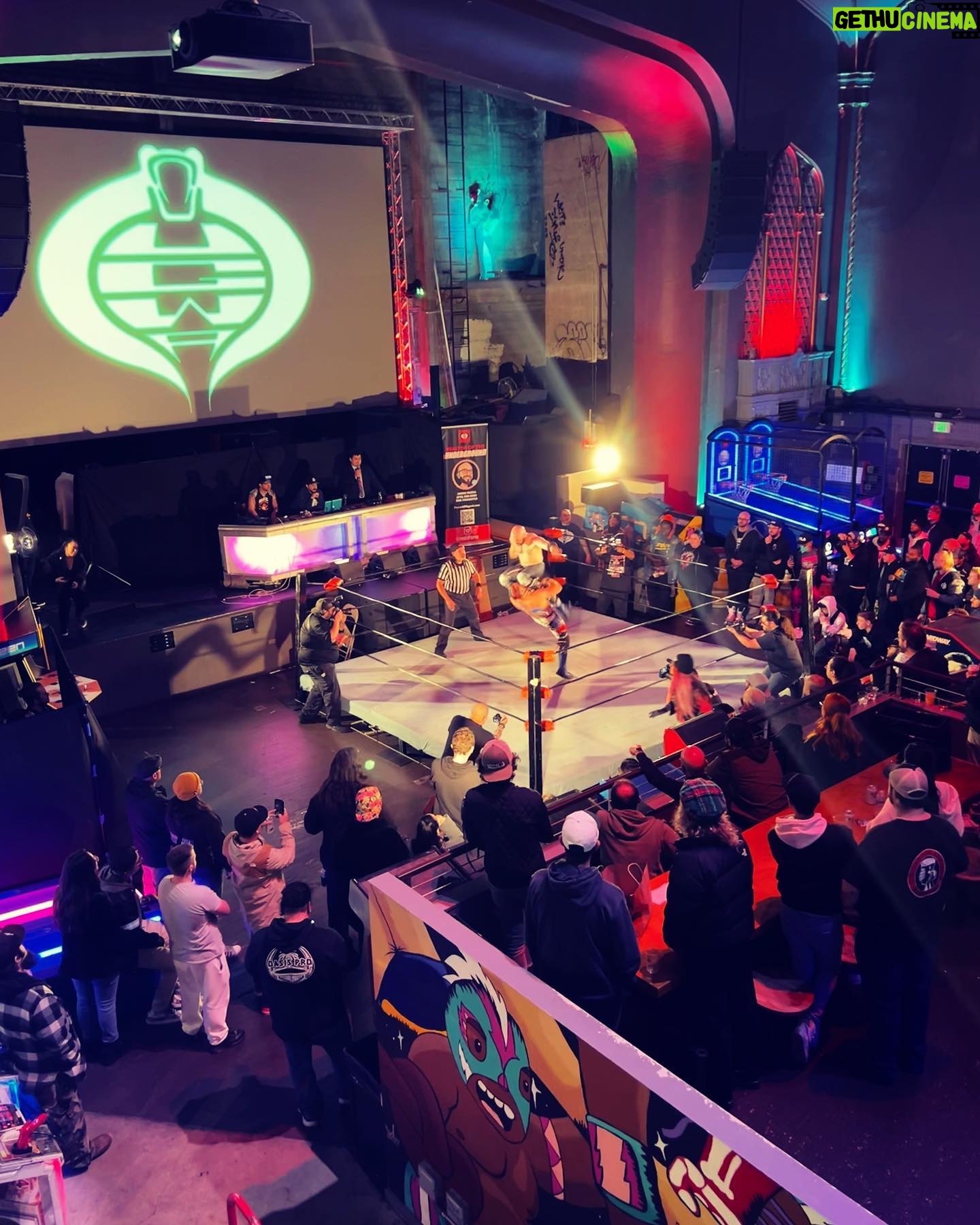 Amy Dumas Instagram - So stoked to finally be in town to see my homies kick ass at @hailugwa So Fun!