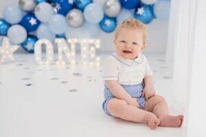 Amy Hart Instagram - The landsca-ke files 💕💕 my faves are defo 1, 2 and 9! Have got a big montage to go up on the wall coming can’t wait! Hope you’re all having a good week, I’m still feeling ROUGH but these have brightened my day! Photos by @kate_priest_photography 📸

#familycontent #mumsofinstagram #cakesmash #1stbirthday #cakesmashbrighton #babyboy