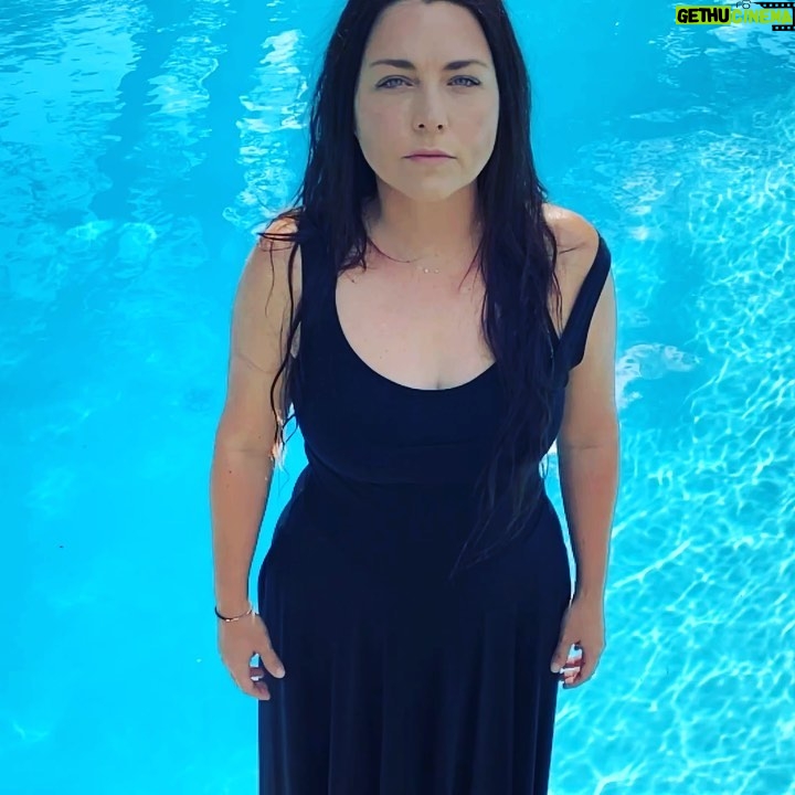 Amy Lee - 135K Likes - Jack counting me down and saying “action” for my fall shot in the #TGIO video (director in training) Sound up!