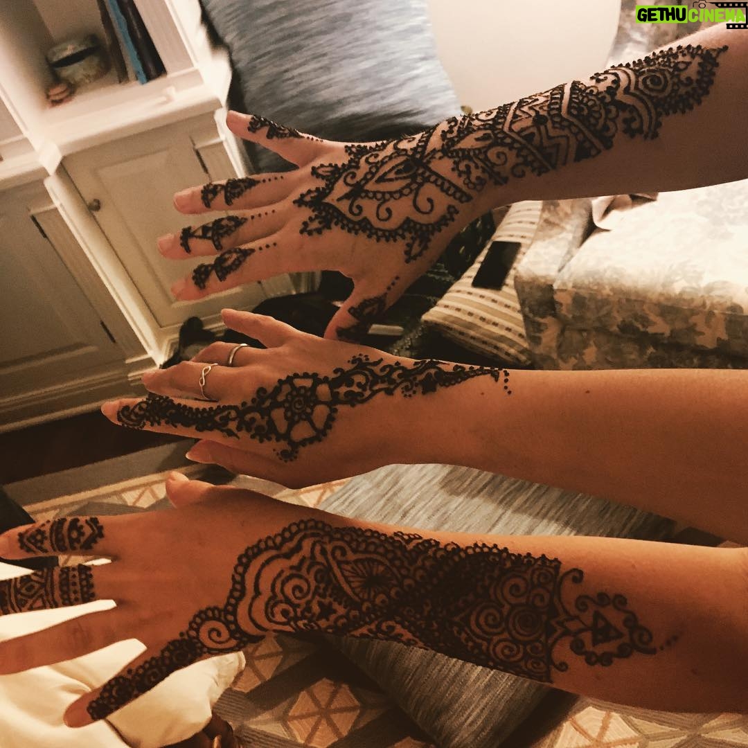 Amy Lee Instagram - Ladies night. #henna night! Thank you @venicehenna !