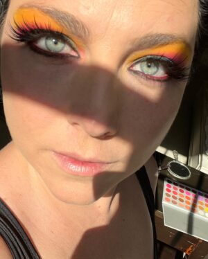 Amy Lee Instagram - Getting ready for tour checklist:
-practice piano ☑️
-play dress-up in my closet ☑️ 
-practice head banging in new shoes ☑️
-run in the woods 💪 ☑️ 

LET’S GO!!!!