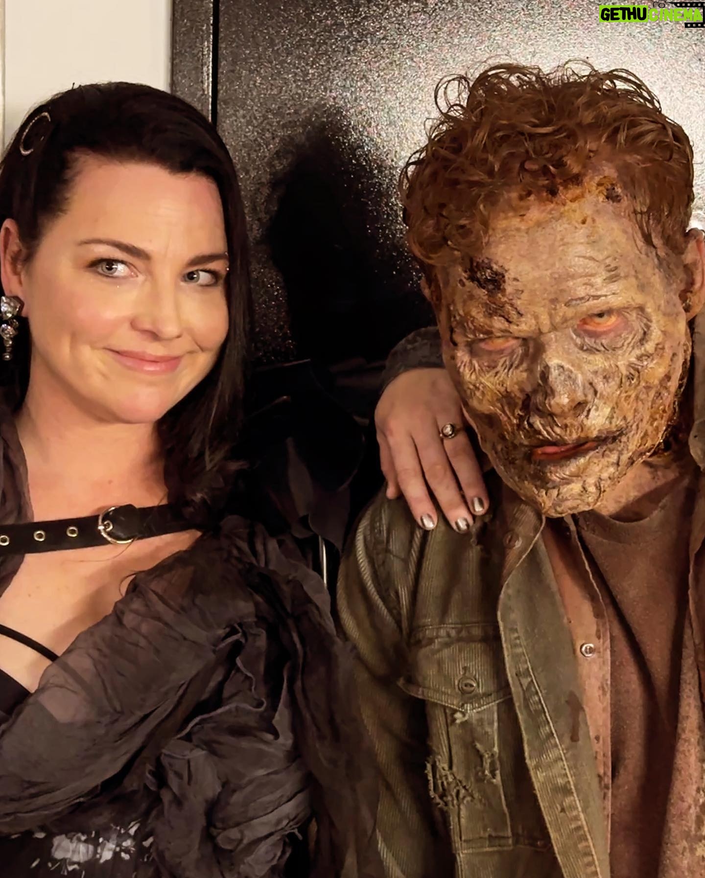 Amy Lee - 142.3K Likes - Had a lovely night with AMC last night for their upfronts event, where I had the honor of playing a special version of Bring Me to Life with my good friend and accomplice Dave Eggar as beautiful clips from Interview with the Vampire and Mayfair Witches rolled and petals fell from the ceiling. And oh yeah there were zombies everywhere! As a long time Anne Rice AND Walking Dead fan this was super cool. Thanks for having me!
My awesome dress was made by @callandresponseclothing
Harness by @vexclothing
Jewels by @onauratoutvu
Styled by the always fabulous @marjanmalakpour