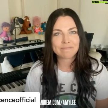 Amy Lee Instagram - #REPOST @evanescenceofficial — One lucky winner will get a 30 minute 1-on-1 virtual piano lesson with me, a D’Angelico SIGNED guitar by Evanescence AND 2 VIP tickets to a show of your choice on our Fall tour with @halestormrocks. Thank you @winwithfandiem, Lively & @DAngelicoNY for helping to make this happen. All proceeds support @headcountorg. Donate to win at the LINK IN BIO Tour Dates at www.evanescence.com