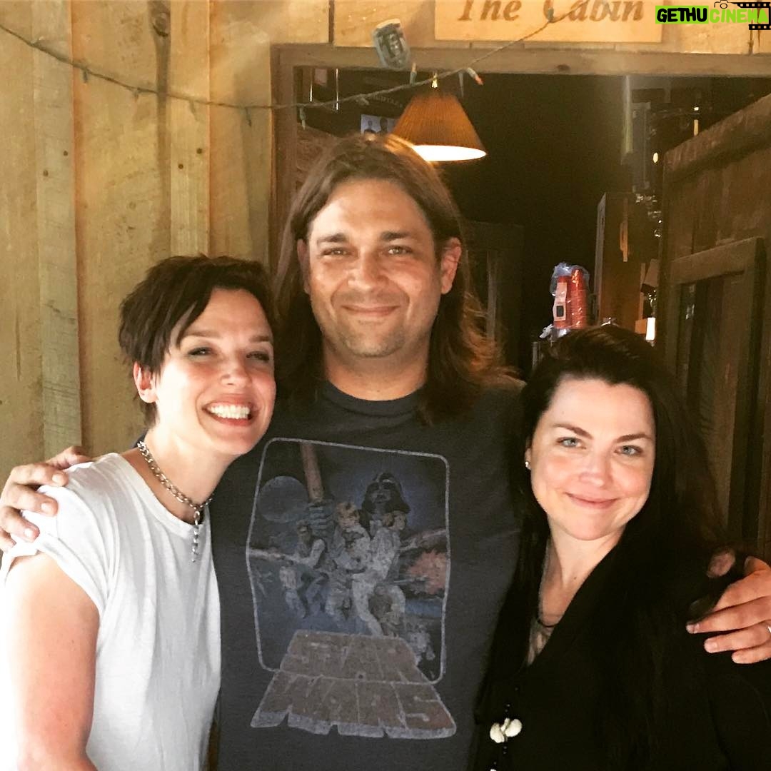 Amy Lee Instagram - The icing on the cake is two of my favorite people are working next door ❤️❤️