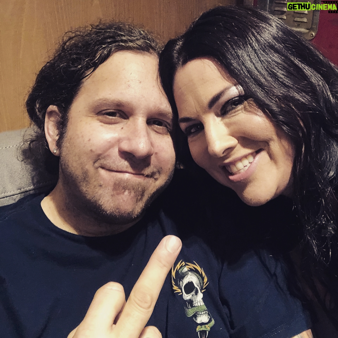 Amy Lee Instagram - Alright, alright, I’m not gonna be the only one not to post my @terrybalsamo666 selfie. Love you forever, Sweet T!