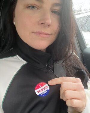 Amy Lee Instagram - Get out there and make yourself heard! Along with the presidential primary, there are many local offices up for a vote today across 17 states. Local elections MATTER. Let’s make it better. USE YOUR VOICE! 

Find out your where/when/who and how at Headcount.org