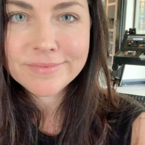 Amy Lee Instagram - One of the less exciting tasks during a new music release is doing a million video and audio IDs in a row. Here’s a couple from the last batch that didn’t make it...