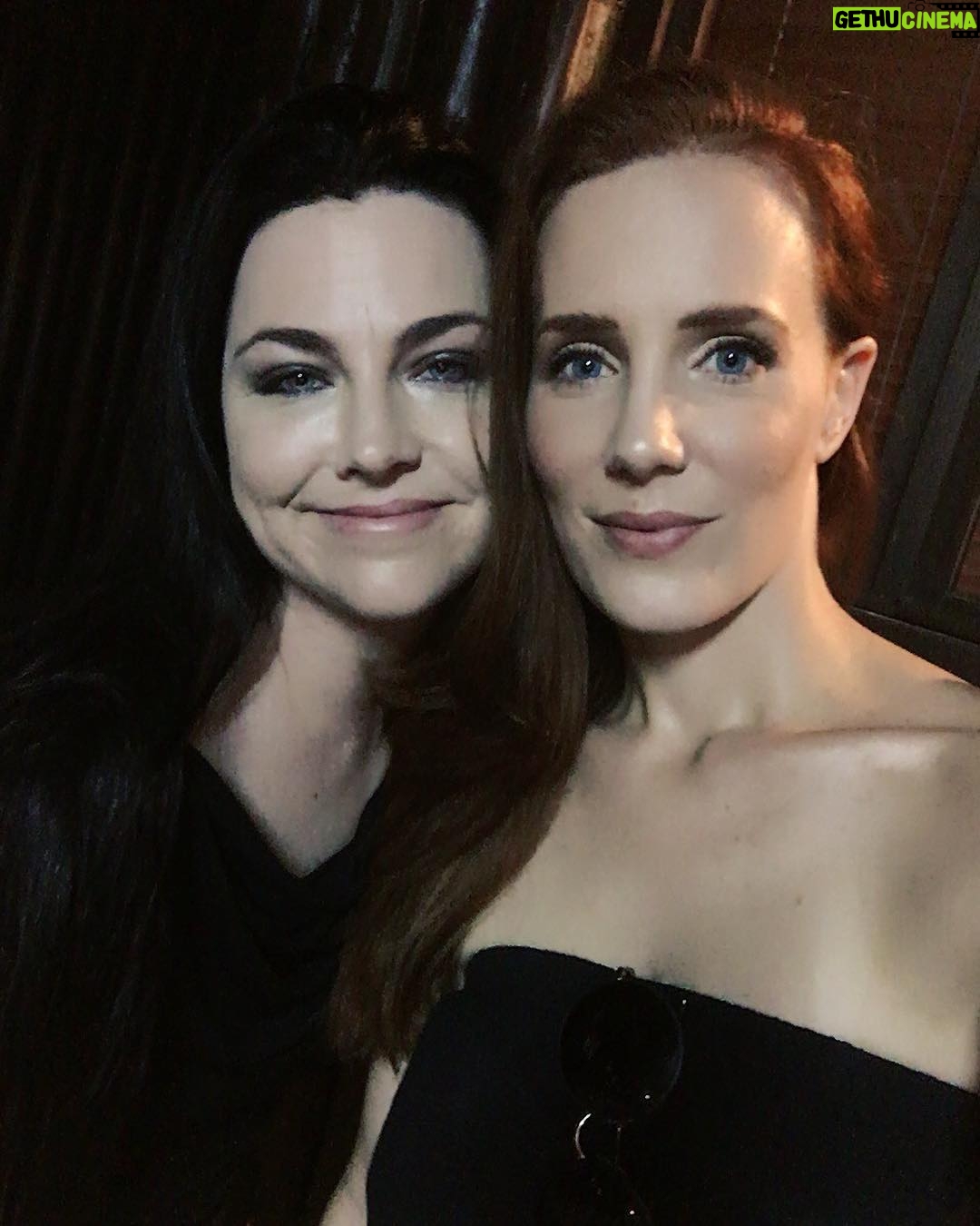 Amy Lee - 77.6K Likes - Finally met the beautiful @smoonstyle at the show tonight! It's about time! Shared kid pics and glitter 😻Safe travels Simone, see you on down the road @epicaofficial