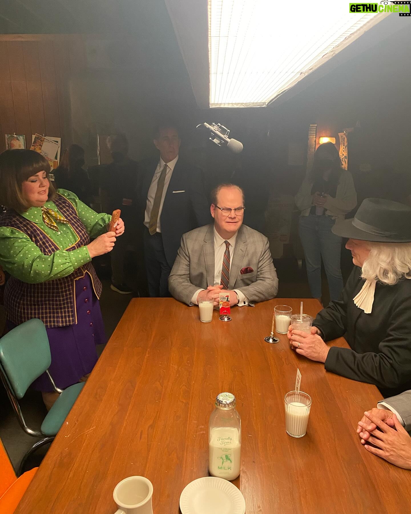 Amy Schumer Instagram - Thank you @jerryseinfeld for having me! “Unfrosted” is out today on @netflix I will never get over the @voelhair the @kyrapanchenko_mkup and the costumes by Susan Matheson and this cast is absolutely the funniest roster you will ever see. Loved every second with my counterpart @iammaxgreenfield