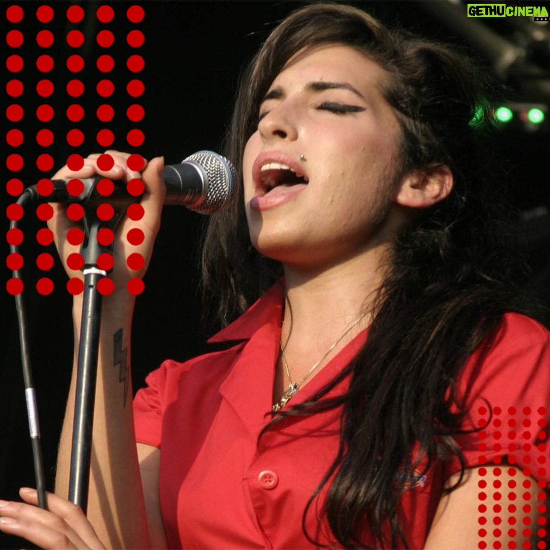 Amy Winehouse Instagram - Amy performing live at Cornbury Festival in 2005. 🖤