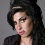 Amy Winehouse Instagram – Glamorous Amy captured in her iconic beehive & cat-eye look by photographer Jason Bell at the Elle Style Awards in 2007. 🖤
