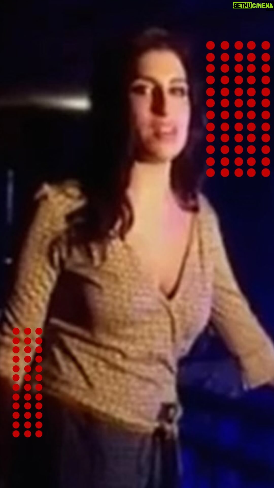 Amy Winehouse Instagram - Amy’s stunning version of ‘Take the Box’ from the Trevor Nelson’s Lowdown TV Show in 2003.🤍