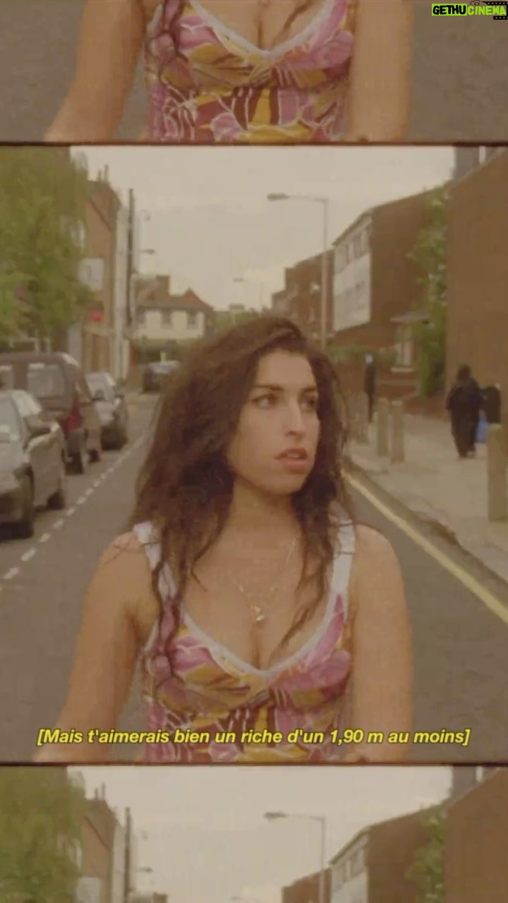 Amy Winehouse Instagram - Lyric video officiel de “Fuck Me Pumps” d’Amy Winehouse tiré de son premier album, “Frank”, en français. La vidéo a été créée à partir de pièces inutilisées du clip officiel original, qui est sortie le 5 avril 2004. 👠 #Frank20