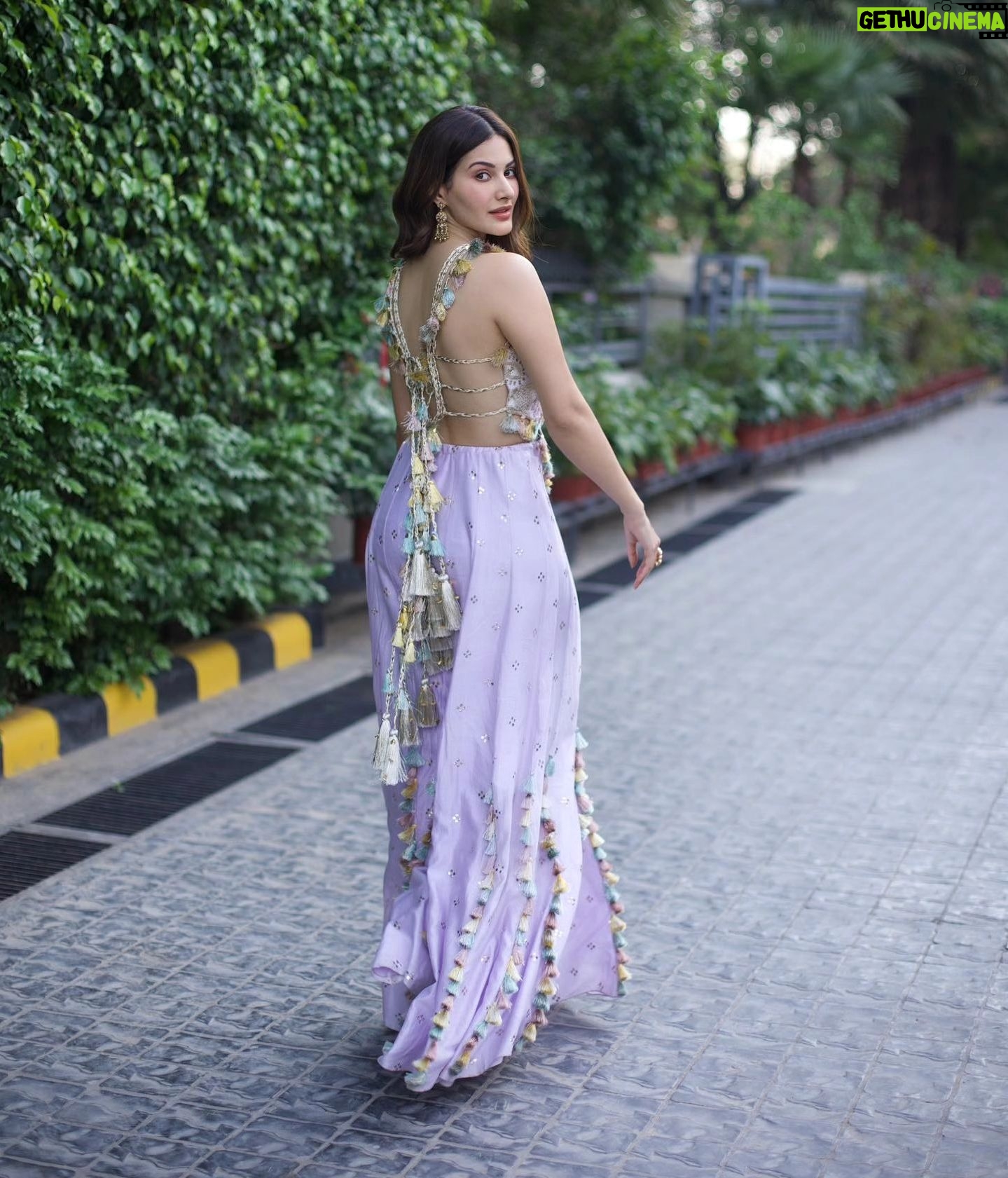 Amyra Dastur Instagram - Stunning adorable Beauty 🥰😍🤩 @amyradastur #amyradastur #amyra #gorgeous #actress #actresshot #hottie #hot #hotactressworld #kollywood #kollywoodcinema #kollywoodactress #bollywood #bollywoodactress #bollywoodqueen #bollywoodmovies