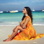 Amyra Dastur Instagram - Stunning Gorgeous at Beach 🔥❤️😍 @amyradastur #amyradastur #amyra #gorgeous #actress #actresshot #hot #hottie #hotactressworld #kollywood #kollywoodcinema #kollywoodactress #tollywood #tollywoodactress #tollywoodqueen #bollywood #bollywoodactress #bollywoodqueen #bollywoodmovies
