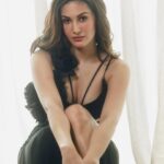 Amyra Dastur Instagram - Being hot in Black 🖤🖤 @amyradastur #amyradastur #amyra #gorgeous #beauty #black #blacklove #stunning #actress #actresshot #hotactress #hot #kollywood #kollywoodcinema #kollywoodactress #tollywood #tollywoodactress #tollywoodcinema #tollywoodhotactress #bollywood #bollywoodactress #bollywoodmovies