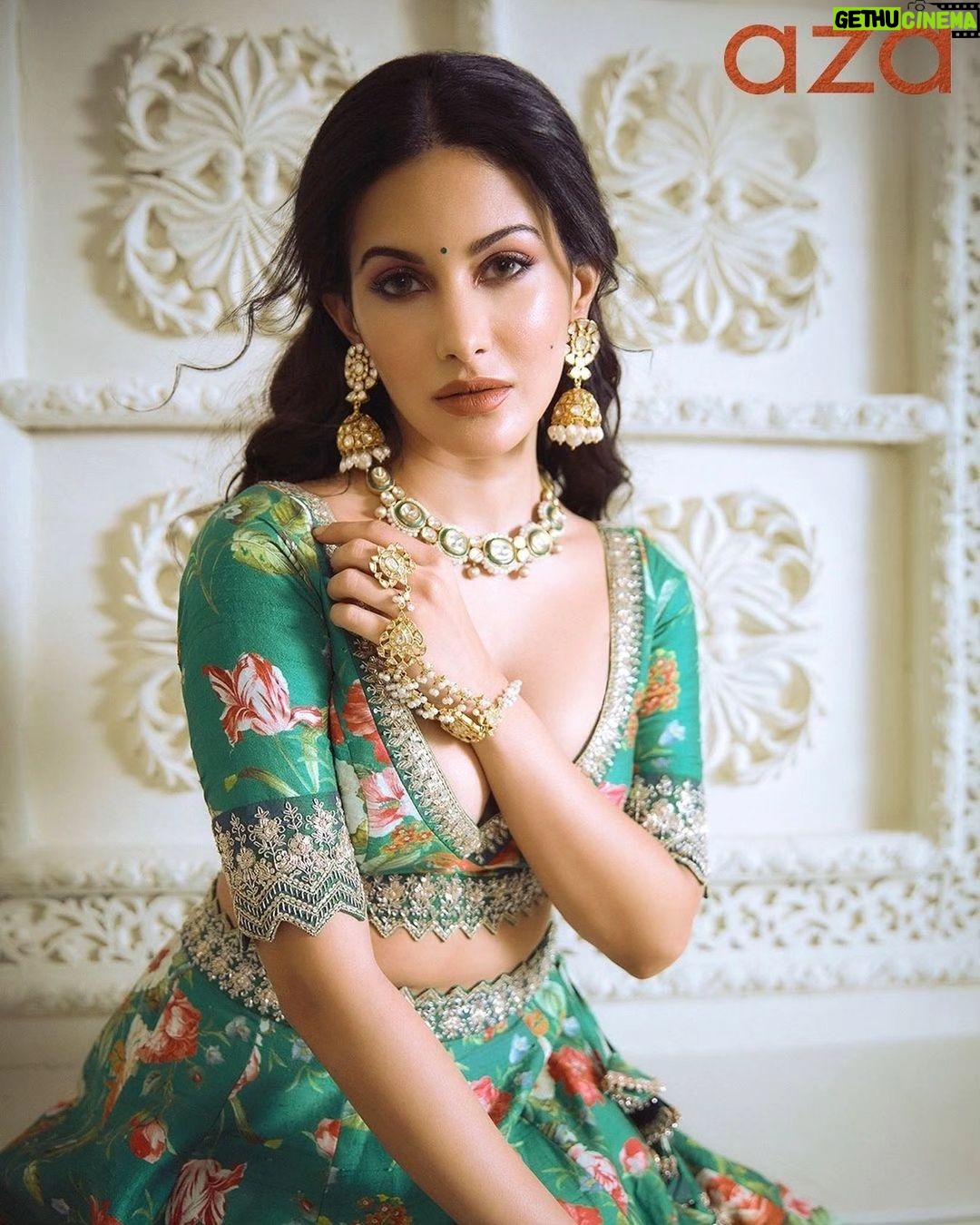 Amyra Dastur Instagram - Glam Doll in Green 💚💚 @amyradastur #amyradastur #amyra #gorgeous #greenlove #actress #actresshot #hotactressworld #hottie #hot #beauty #tollywood #tollywoodactress #tollywoodqueen #kollywood #kollywoodcinema #kollywoodactress #bollywoodactress #bollywood #bollywoodqueen #bollywoodmovies