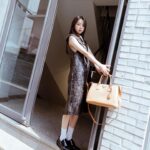An So-hee Instagram - 🖤 @prada #PradaGalleria #adv #gift